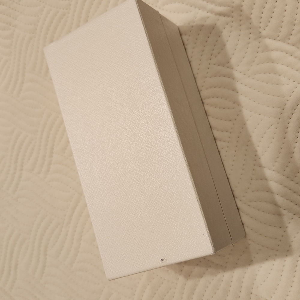 Authentic PRADA White Sunglasses Box - Picture 3 of 5